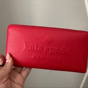 Kate spade larchmont avenue logo neda wallet